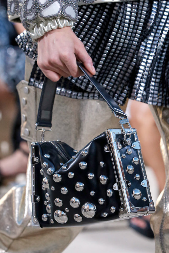 Узоры в горошек на сумках Louis Vuitton